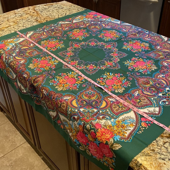 SILK Scarf - Picture 6 of 10